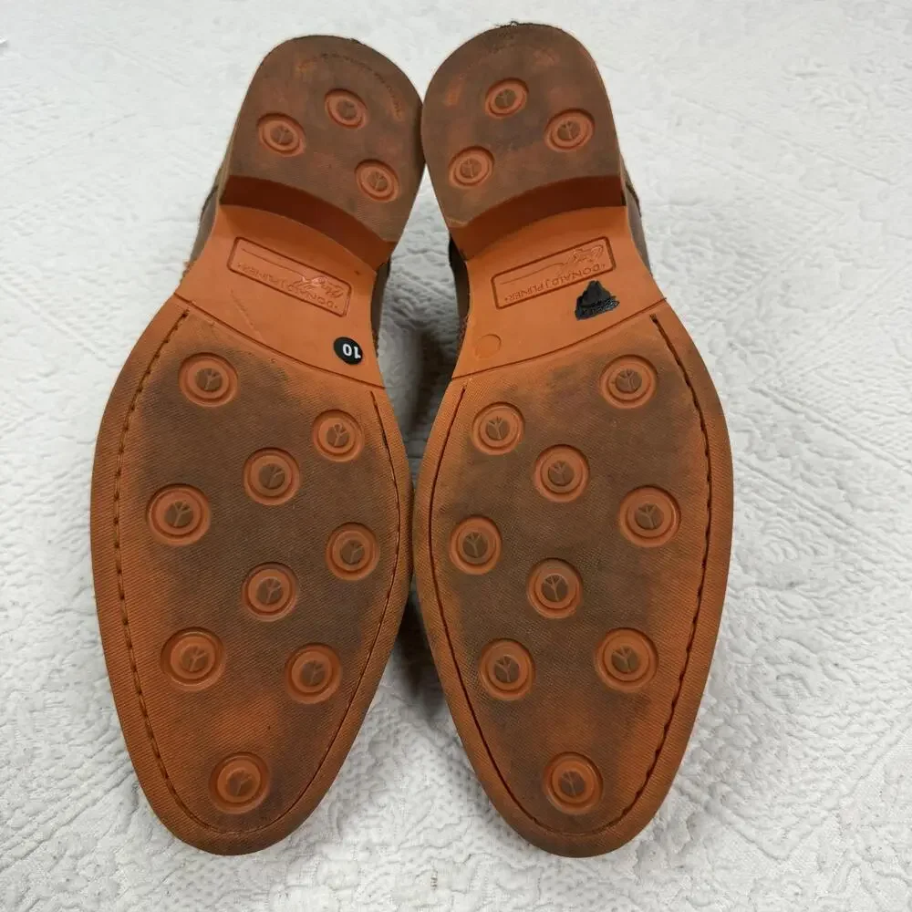 Donald Pliner Suede wingtip oxfords excellent condition‎ size 10